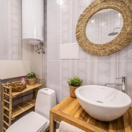 Bohohome 2 Next To The Main Street Апартаменты *