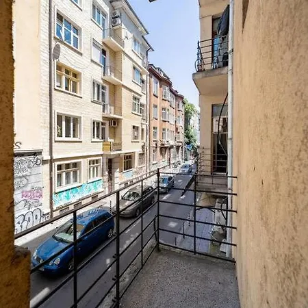Bohohome 2 Next To The Main Street Апартаменты *
